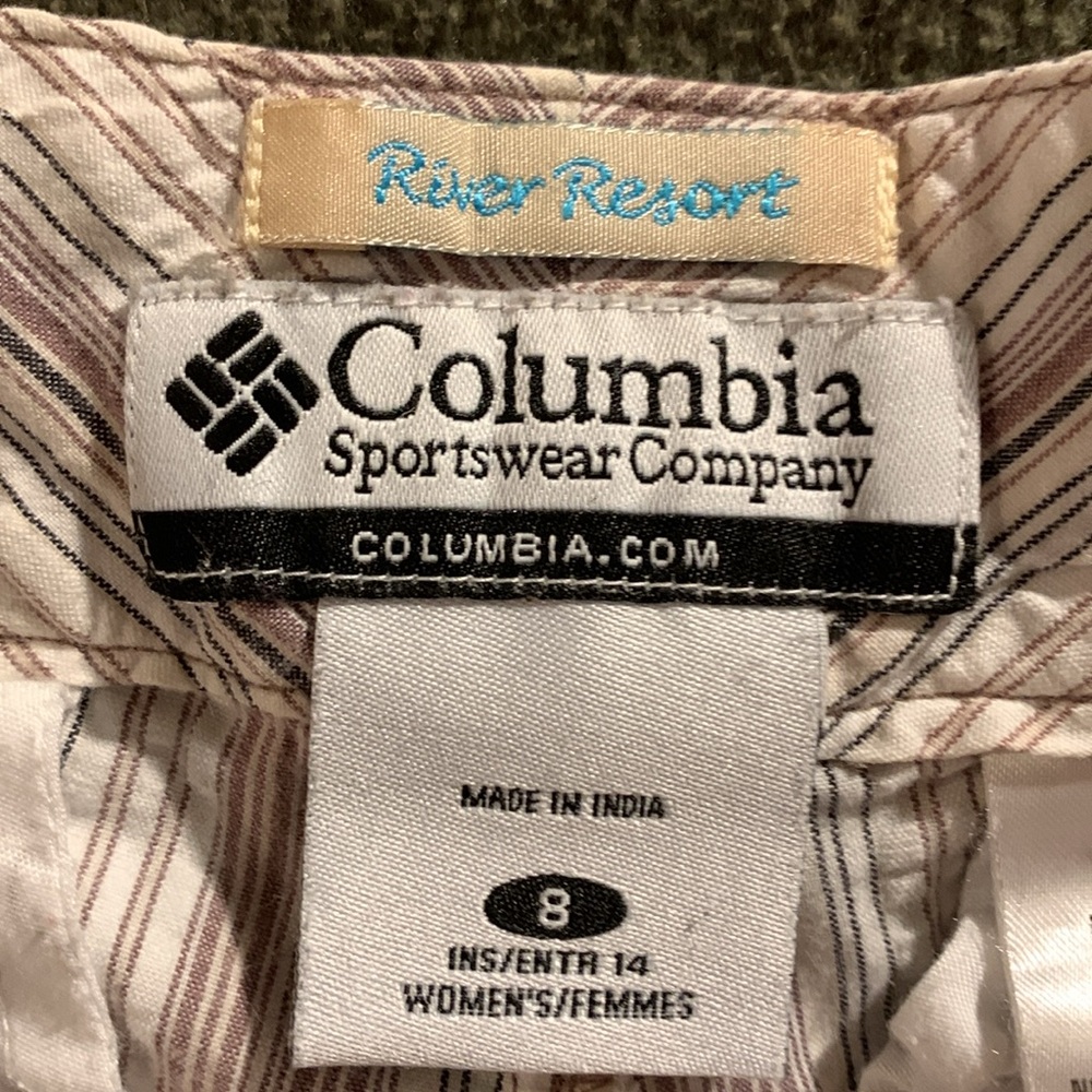 Columbia “River Resort” striped shorts. Inseam 12 inches. Size 8 - Picture 2 of 13